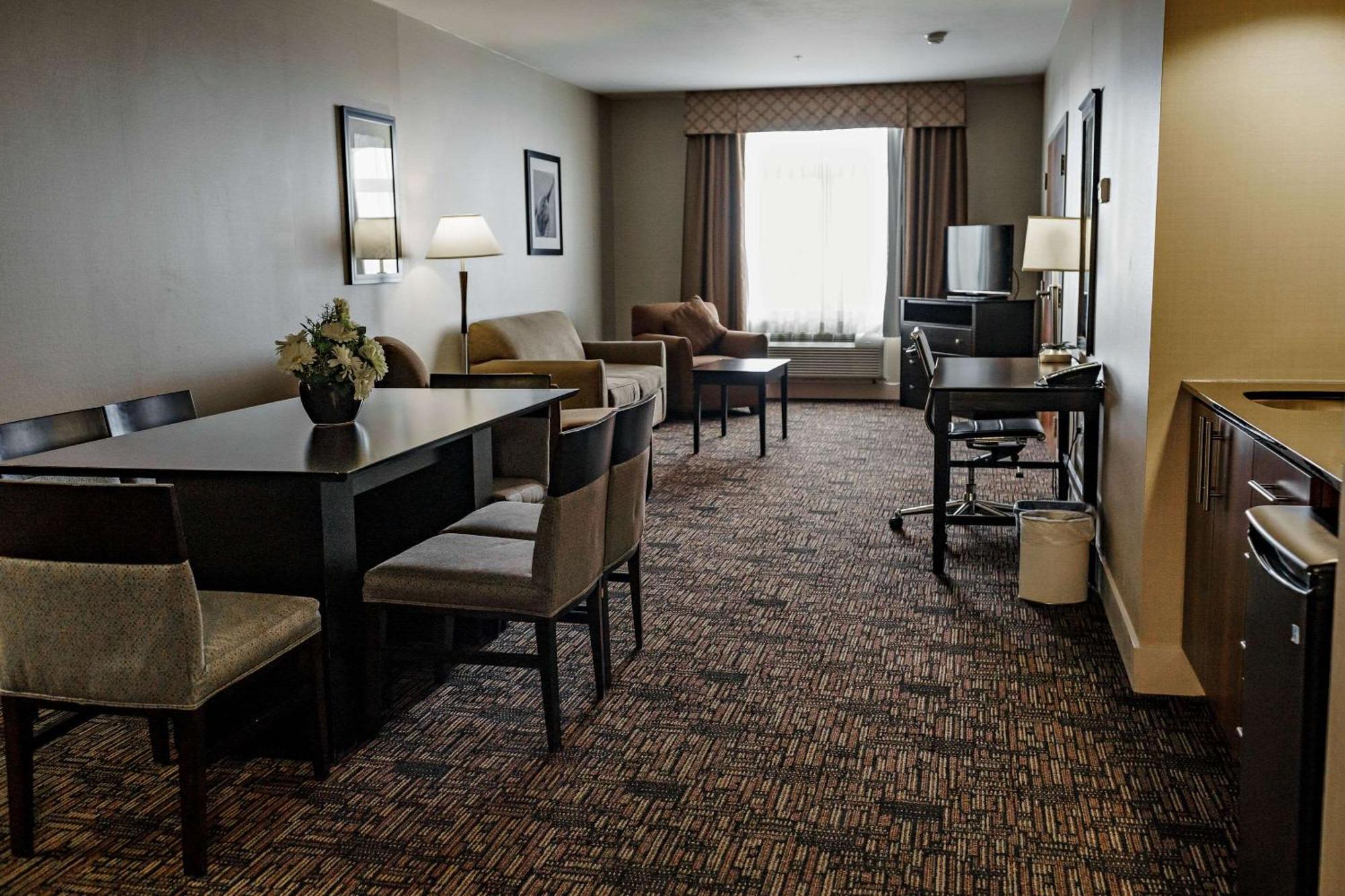 Radisson Hotel Edmonton Airport Leduc Buitenkant foto