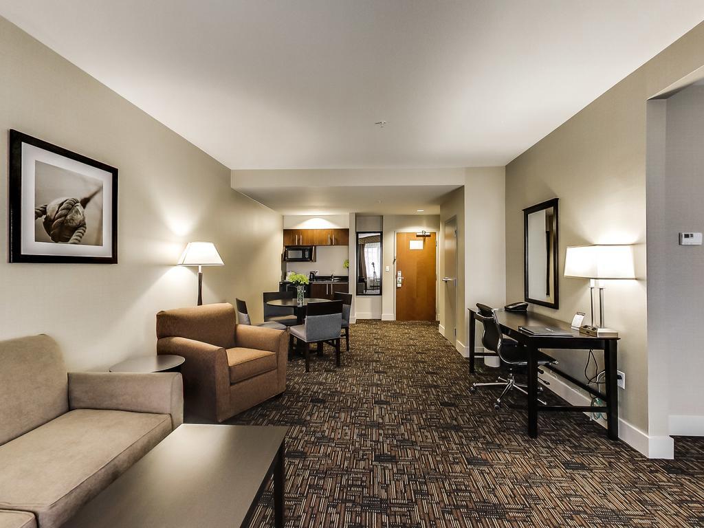 Radisson Hotel Edmonton Airport Leduc Buitenkant foto