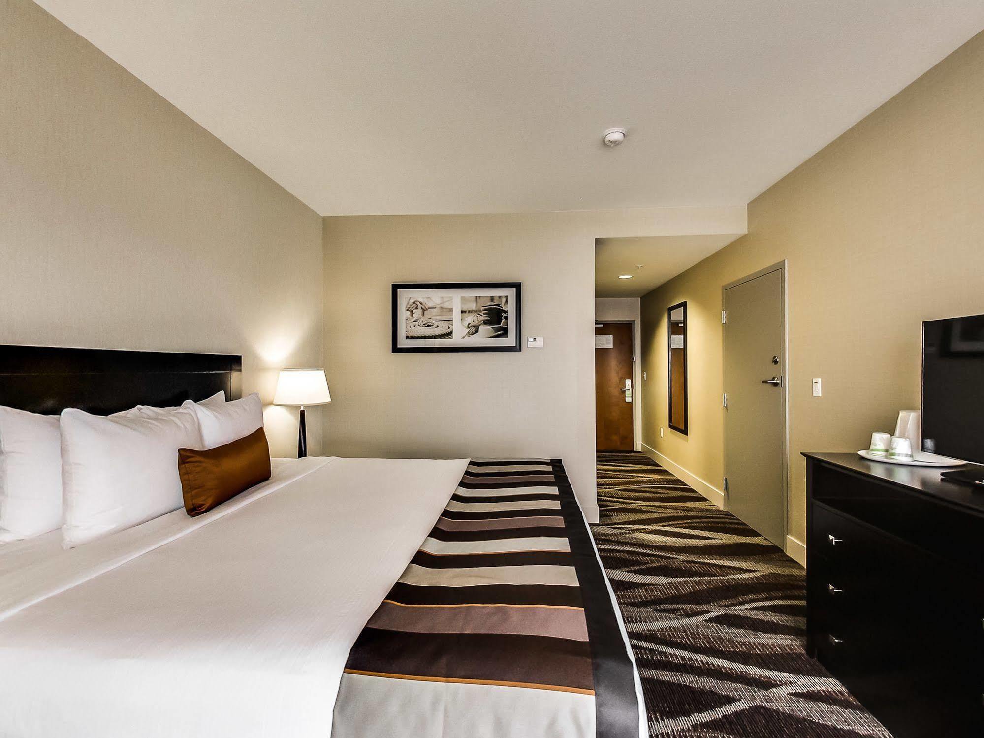 Radisson Hotel Edmonton Airport Leduc Buitenkant foto